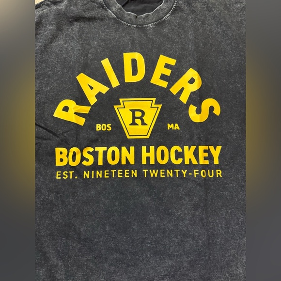 HEATED RIVALRY tee - Rozanov “jersey” - medium - Picture 6 of 6